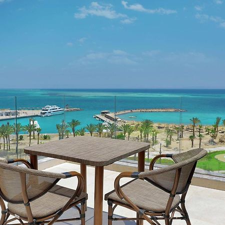 Hilton Hurghada Plaza Hotel Exterior photo