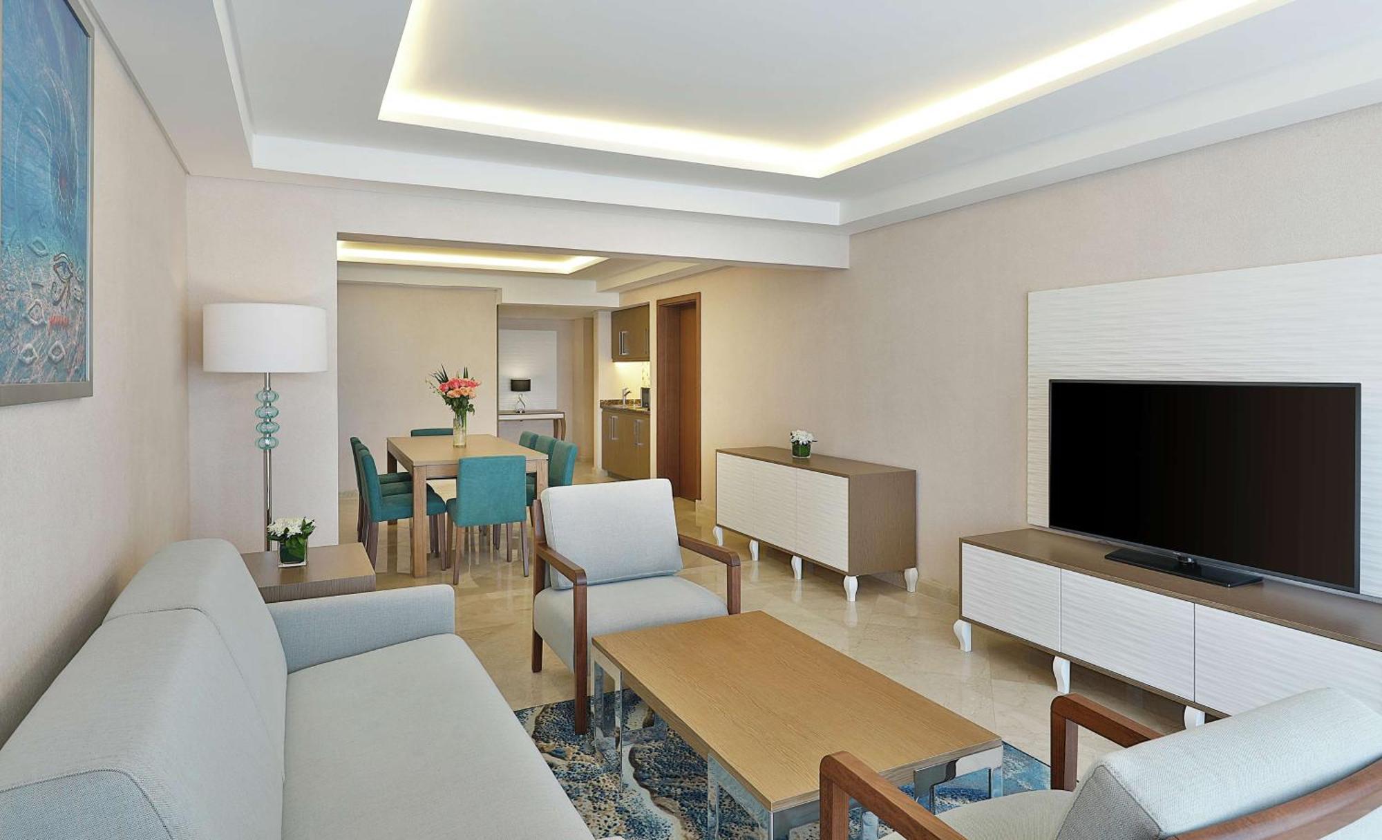 Hilton Hurghada Plaza Hotel Exterior photo