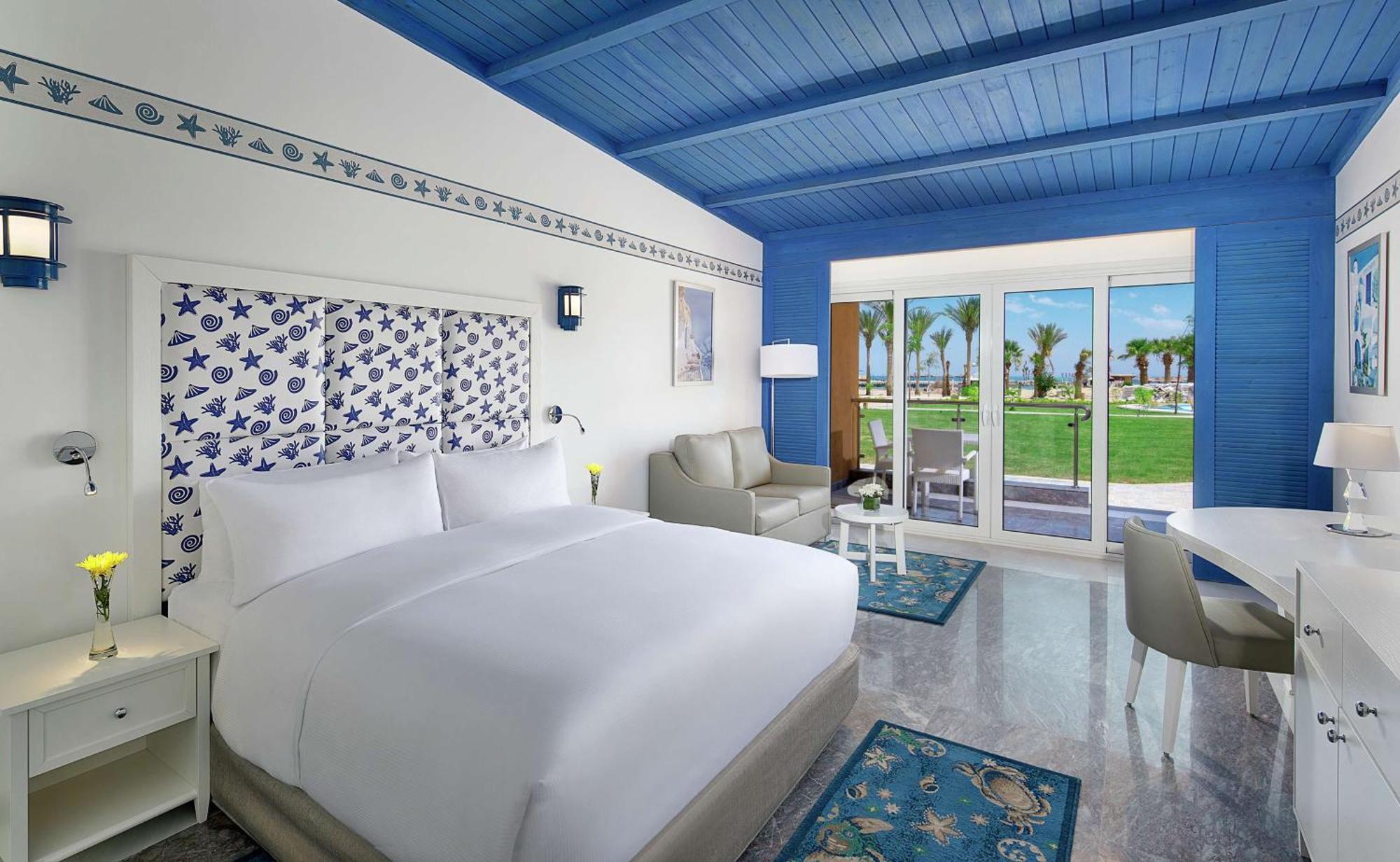 Hilton Hurghada Plaza Hotel Exterior photo