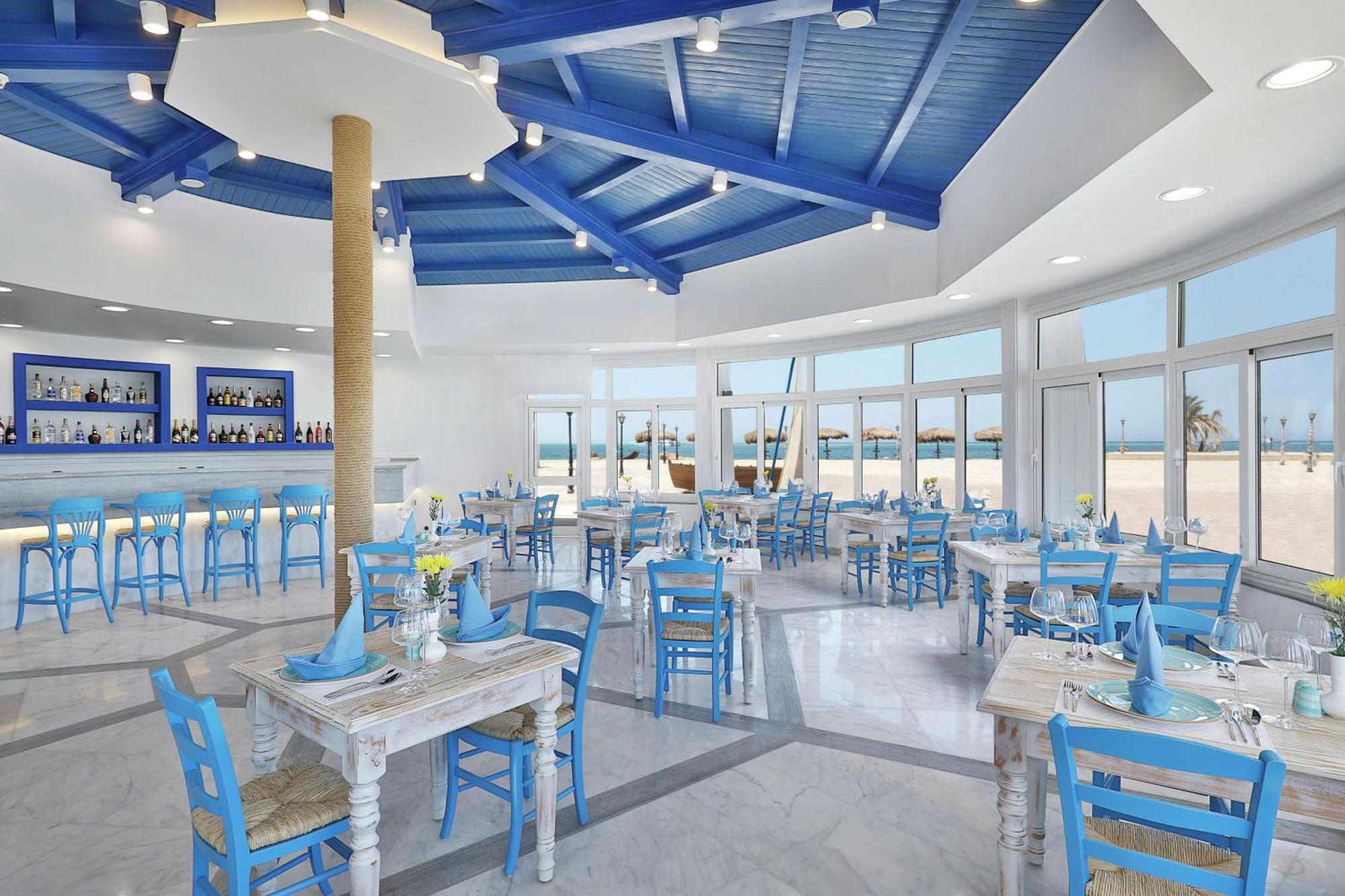 Hilton Hurghada Plaza Hotel Exterior photo