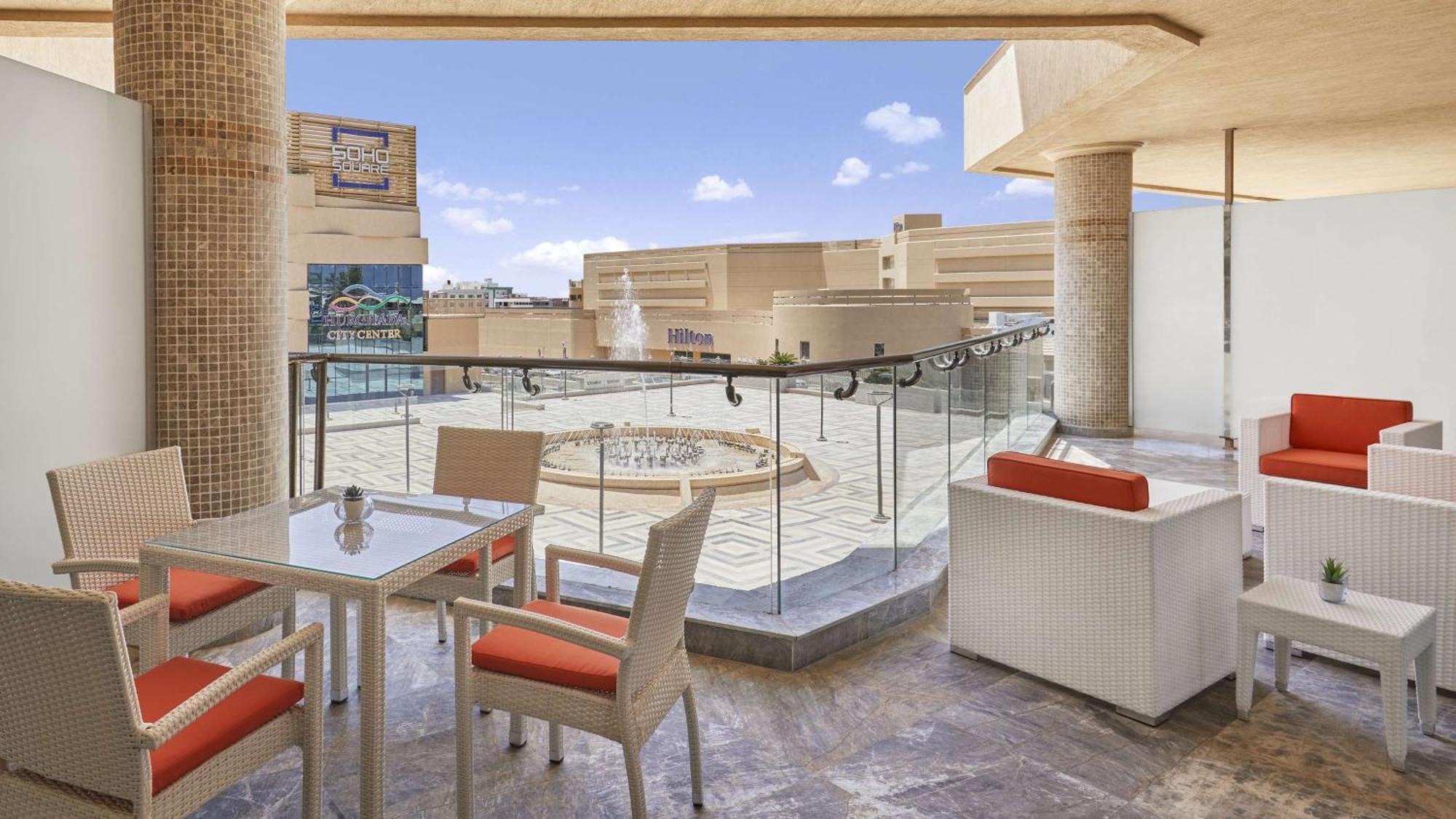 Hilton Hurghada Plaza Hotel Exterior photo