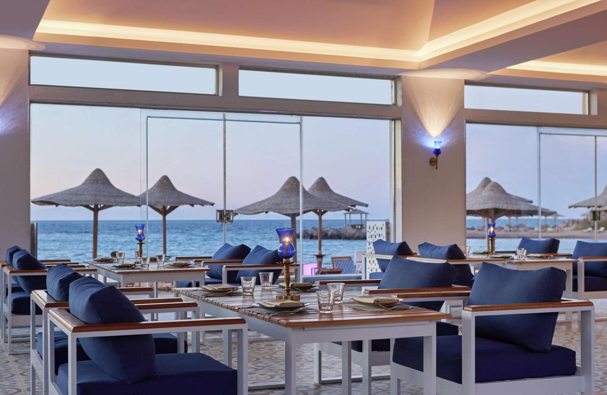 Hilton Hurghada Plaza Hotel Exterior photo